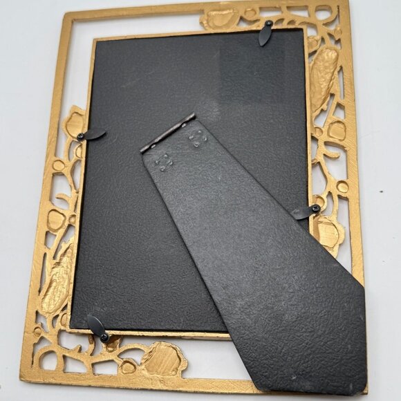Gold Metal Floral Picture Frame 5x7 Inches With Intricate Leaf & Flower Design - Picture 6 of 11